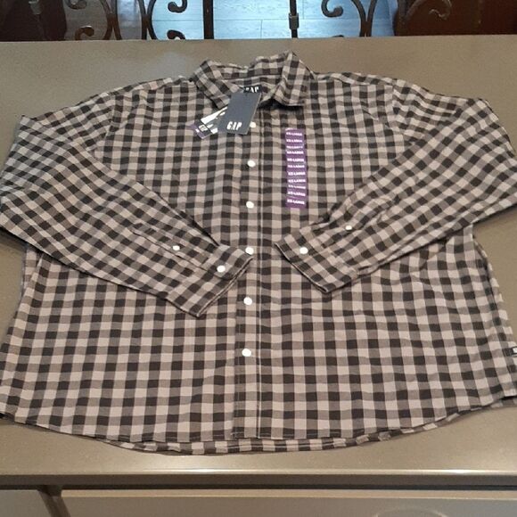 GAP Black and White Casual Button Down Shirt for Everyday Wear - Picture 1 of 7